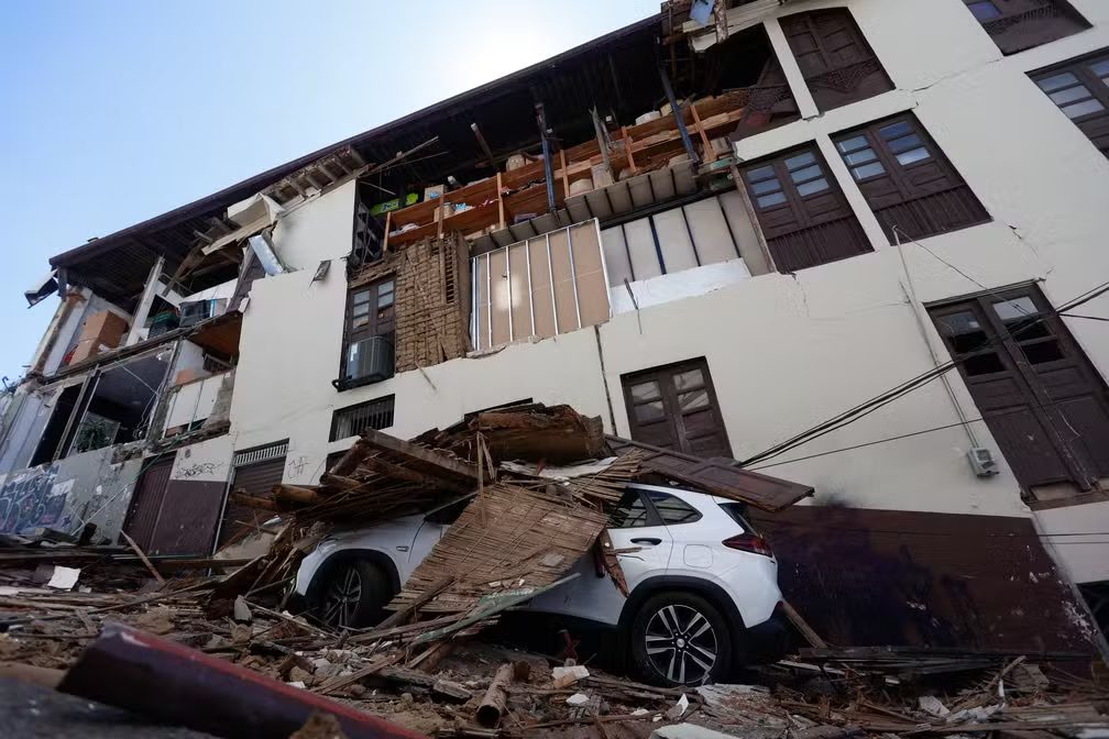 Colômbia conta seus mortos, feridos e desabamentos de Edificios