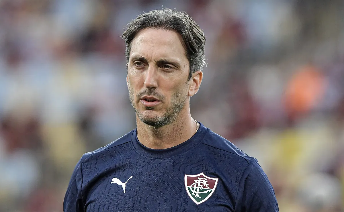 Fluminense demite na manhã desta quinta o técnico Zubeldia e comissão