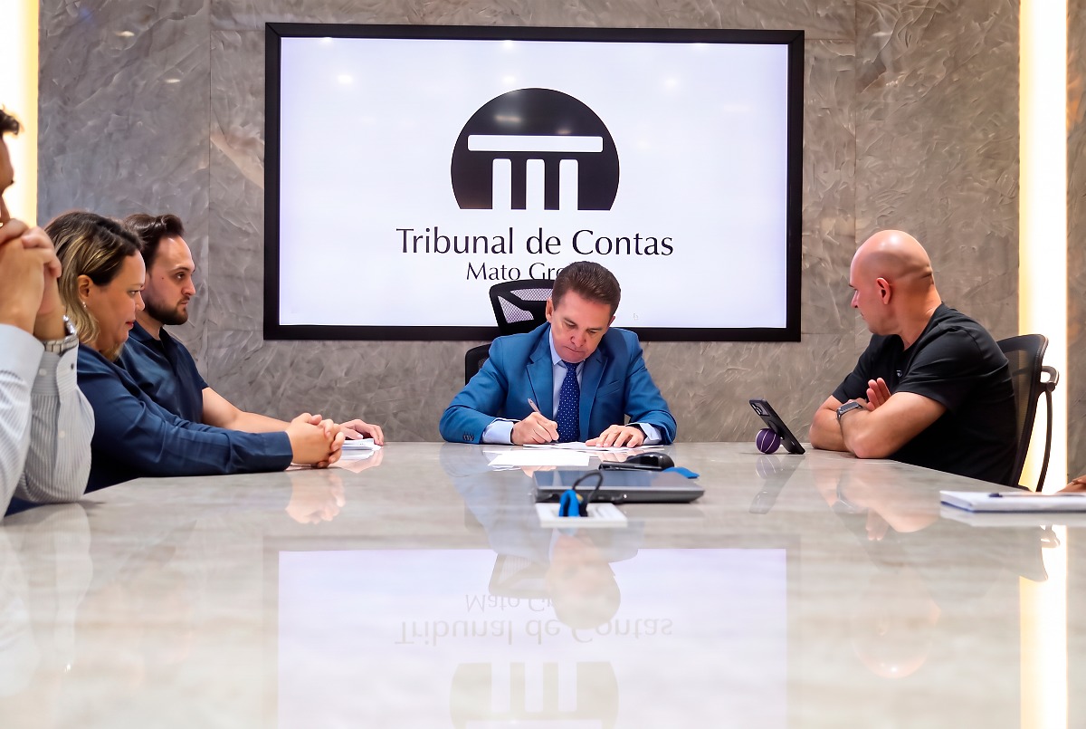 Tribunal de Contas de Mato Grosso beneficia terceirizados em Cuiabá